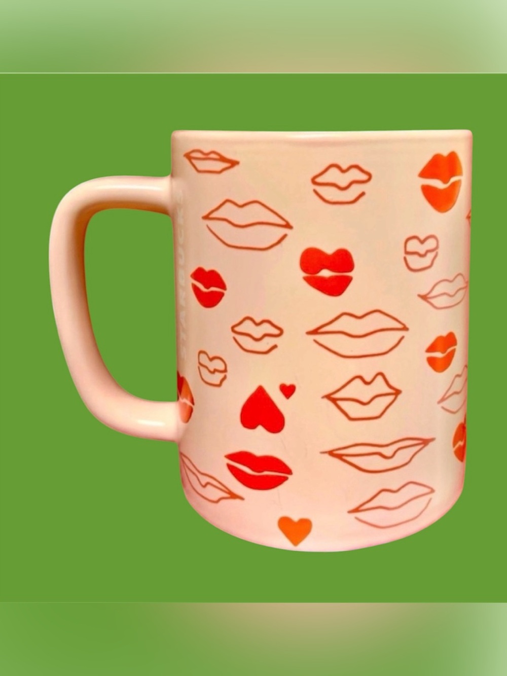 2020 Starbucks Mug hearts lips pink